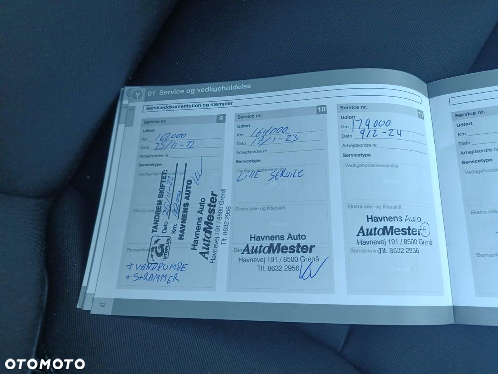 Volvo V40 D4 Momentum - 28