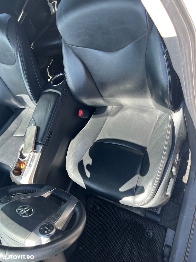 Toyota Prius+ - 16