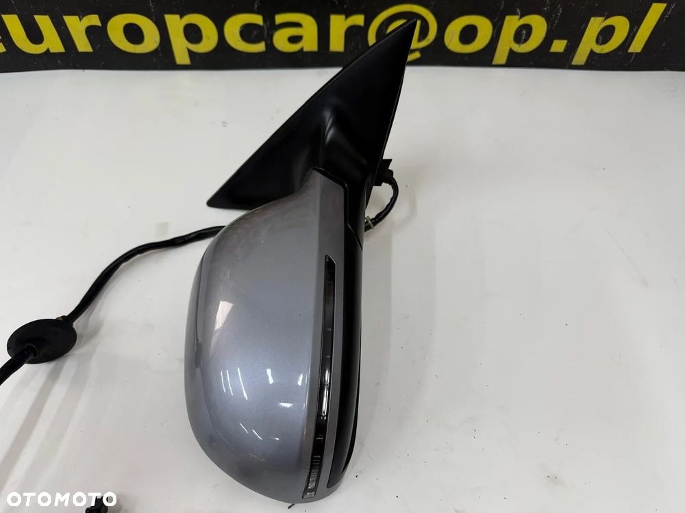 AUDI A8 D3 II LIFT LUSTERKO PRAWE 14+3 PIN KOLOR LY7J - 2