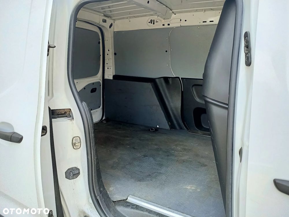 Toyota Proace City Van - 11