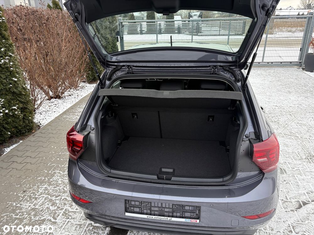 Volkswagen Polo 1.0 MPI Life - 19