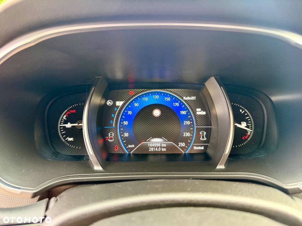 Renault Megane ENERGY TCe 205 EDC GT - 22
