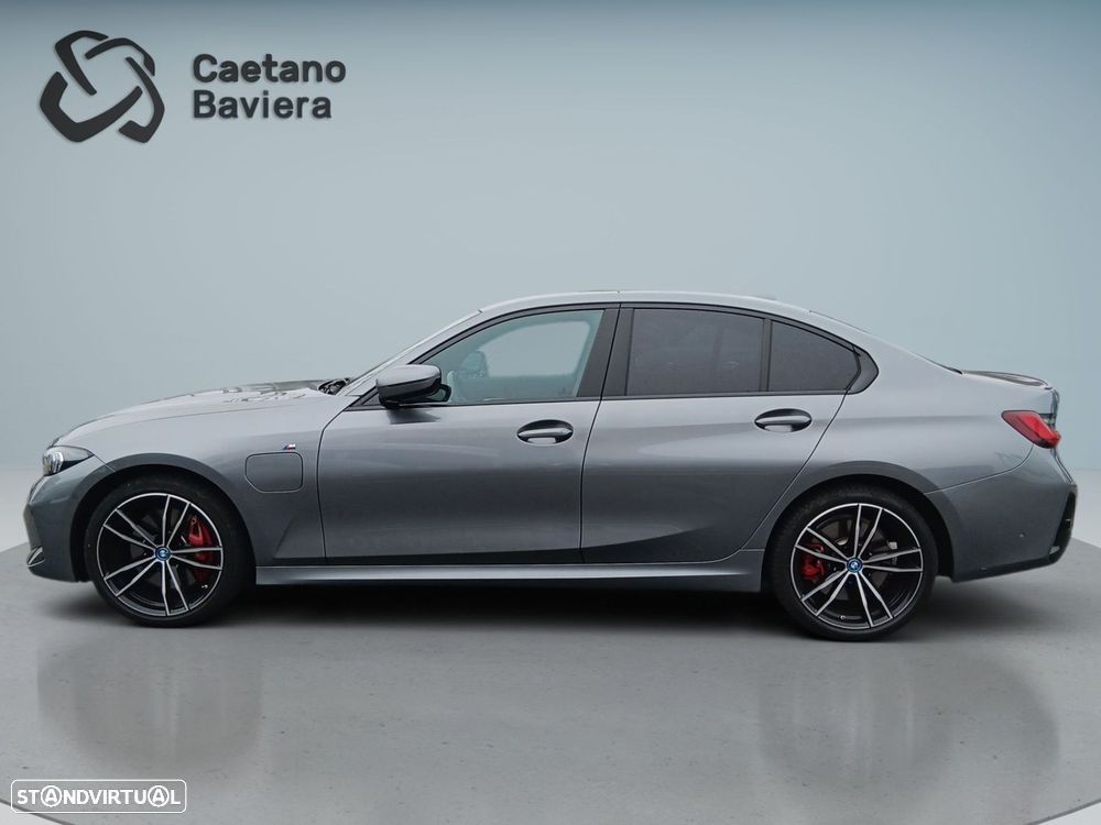 BMW 320 e Pack Desportivo M Auto - 5