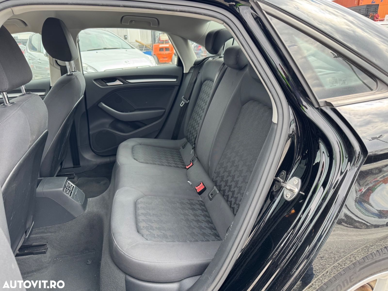 Audi A3 1.6 TDI Limousine - 6