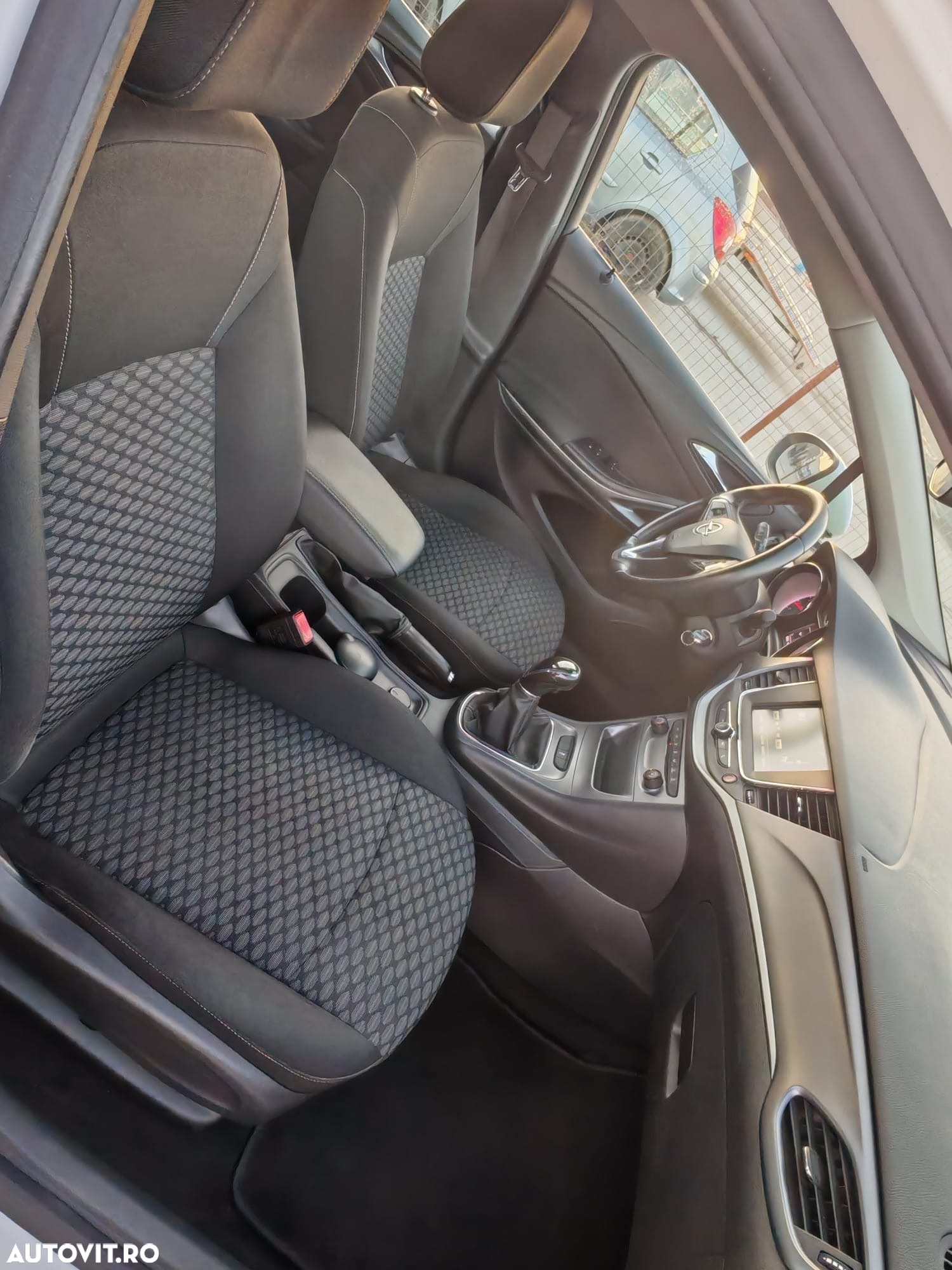 Opel Astra 1.4 ECOTEC Active - 12
