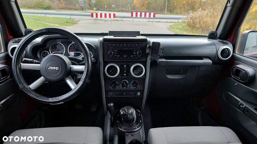 Jeep Wrangler - 7