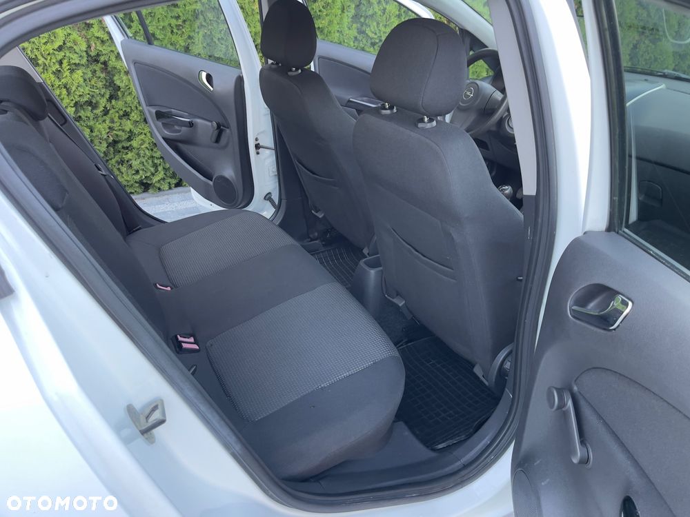 Opel Corsa - 16