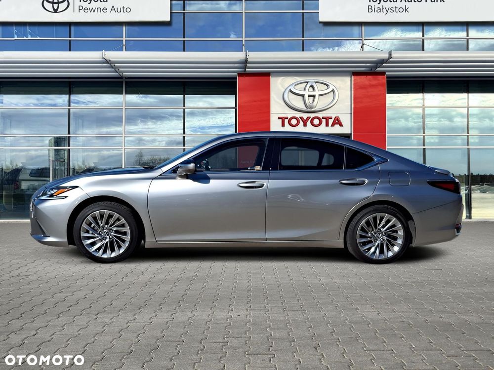 Lexus ES - 2