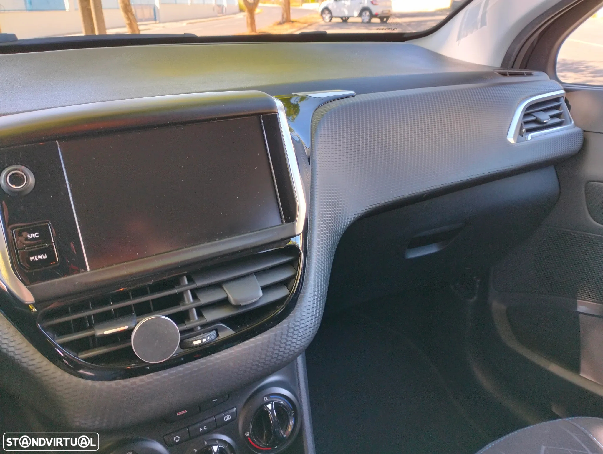 Peugeot 2008 1.2 PureTech Style - 9
