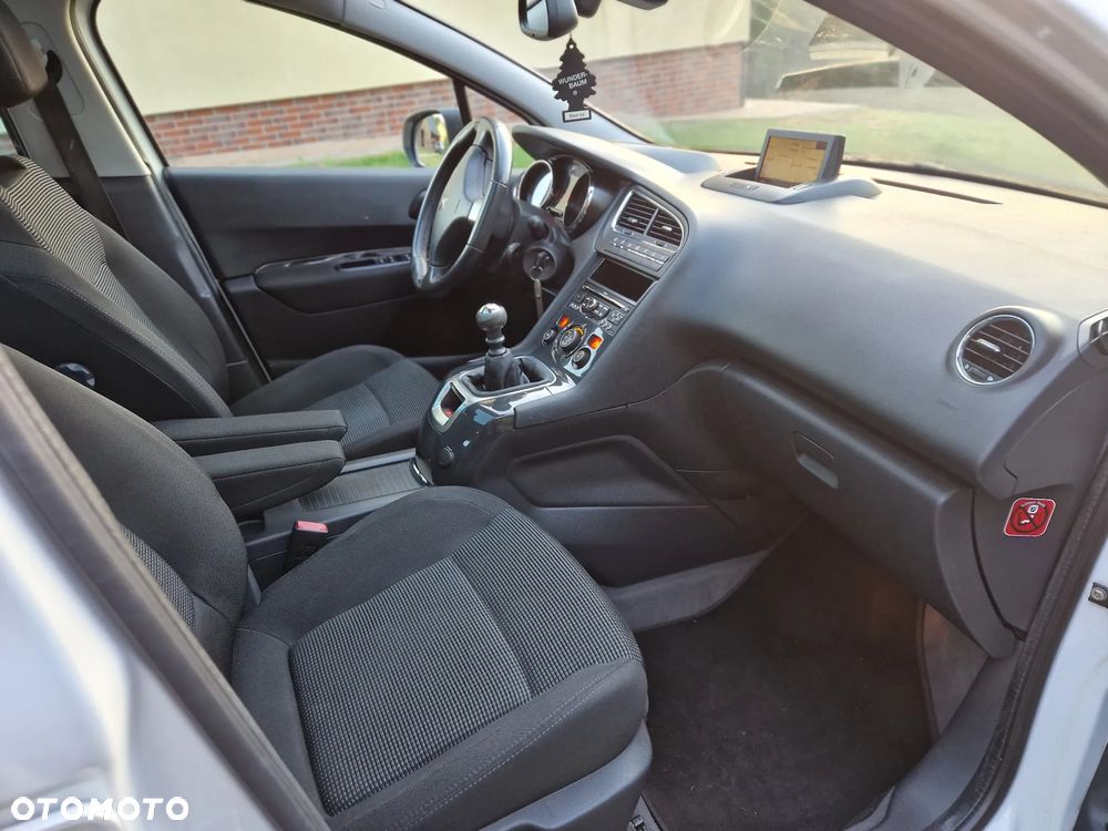 Peugeot 5008 1.6 THP Active - 13