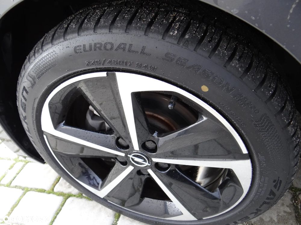 Opel Astra 1.2 T GS S&S - 21