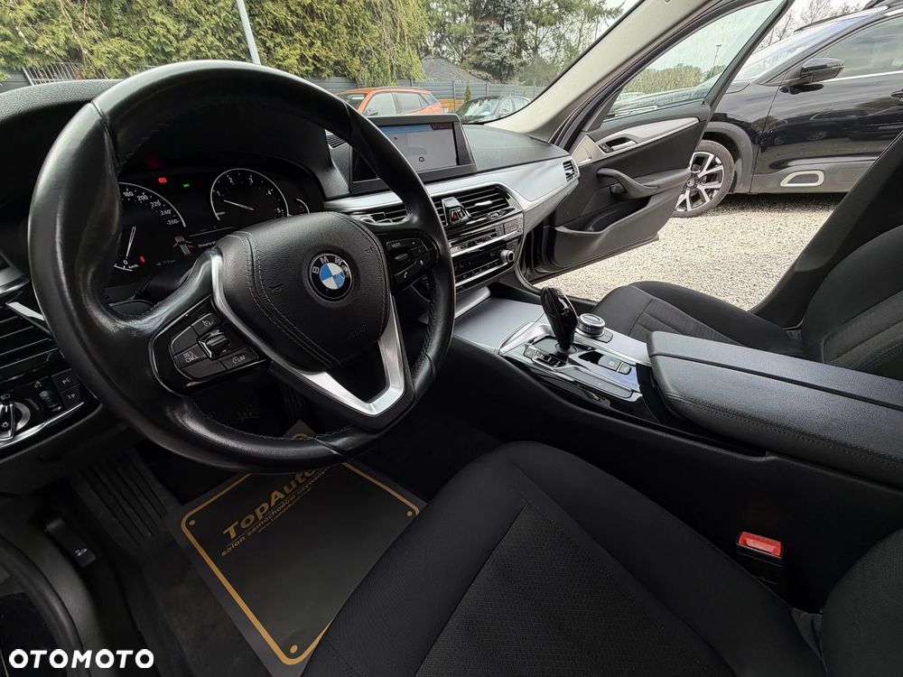 BMW Seria 5 520d - 20