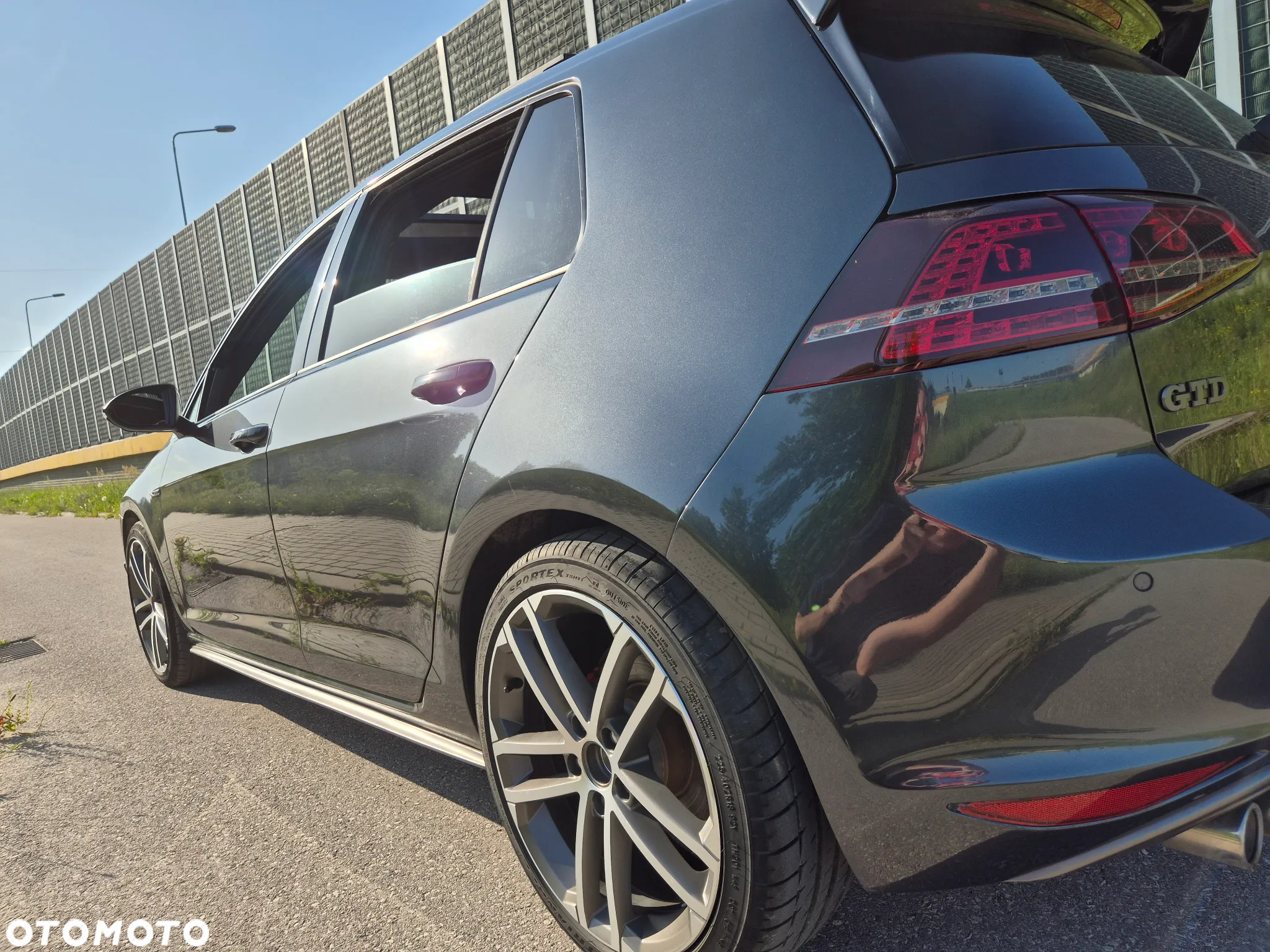 Volkswagen Golf VII 2.0 TDI BMT GTD - 7