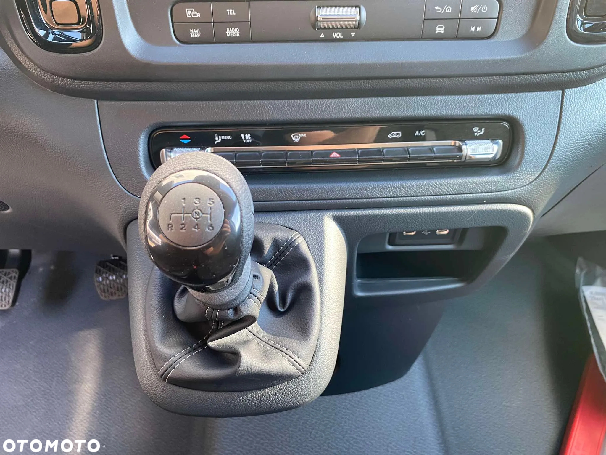 Mercedes-Benz Vito - 9
