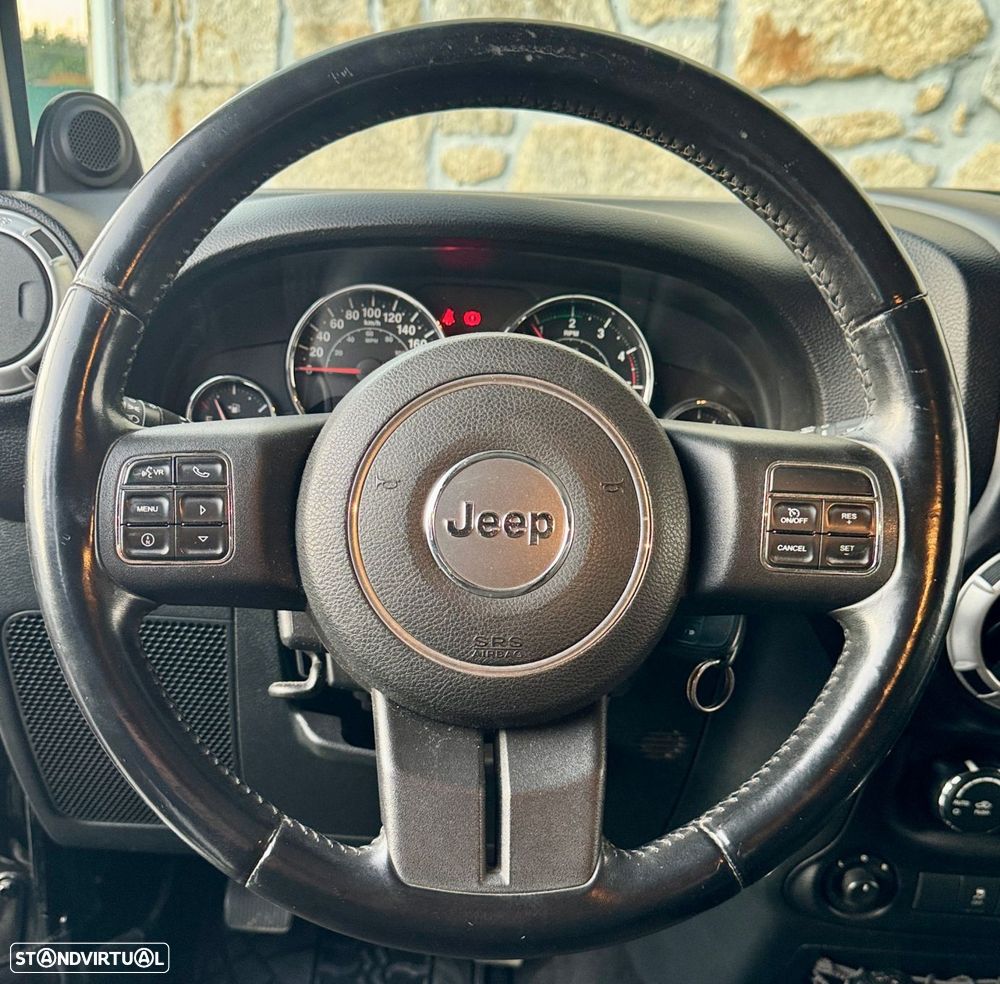 Jeep Wrangler - 5