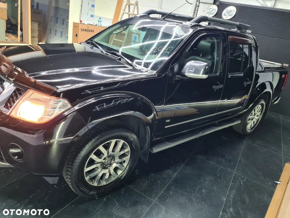 Nissan Navara 3.0 D V6 Platinum Long - 8