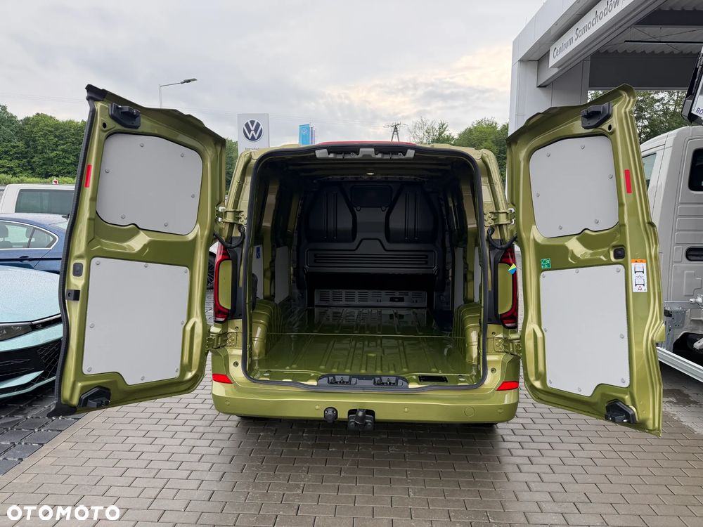 Volkswagen Transporter T7 - 11