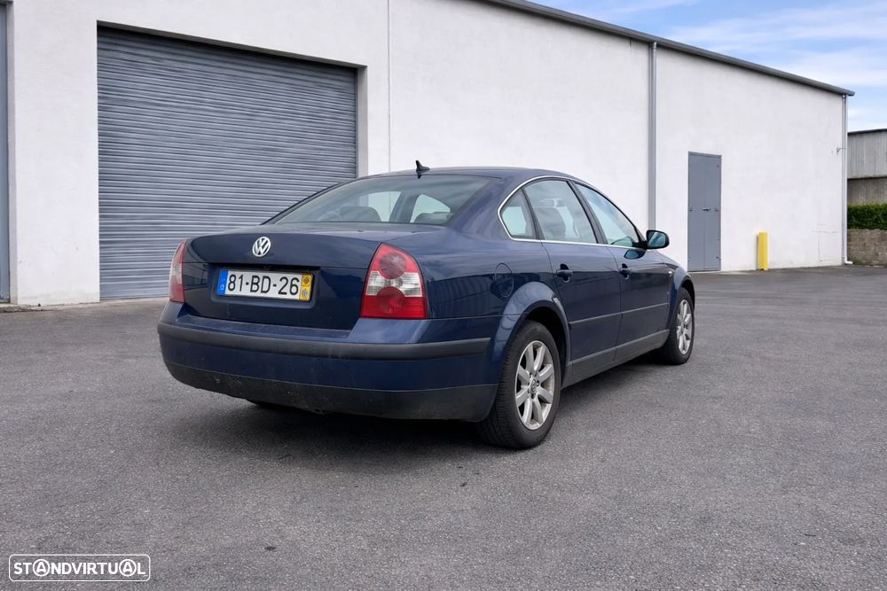 VW Passat - 2