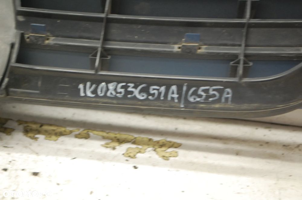 GRILL ATRAPA CHŁODNICY 1K0853651A VW GOLF V LC5G /LC5J - 3
