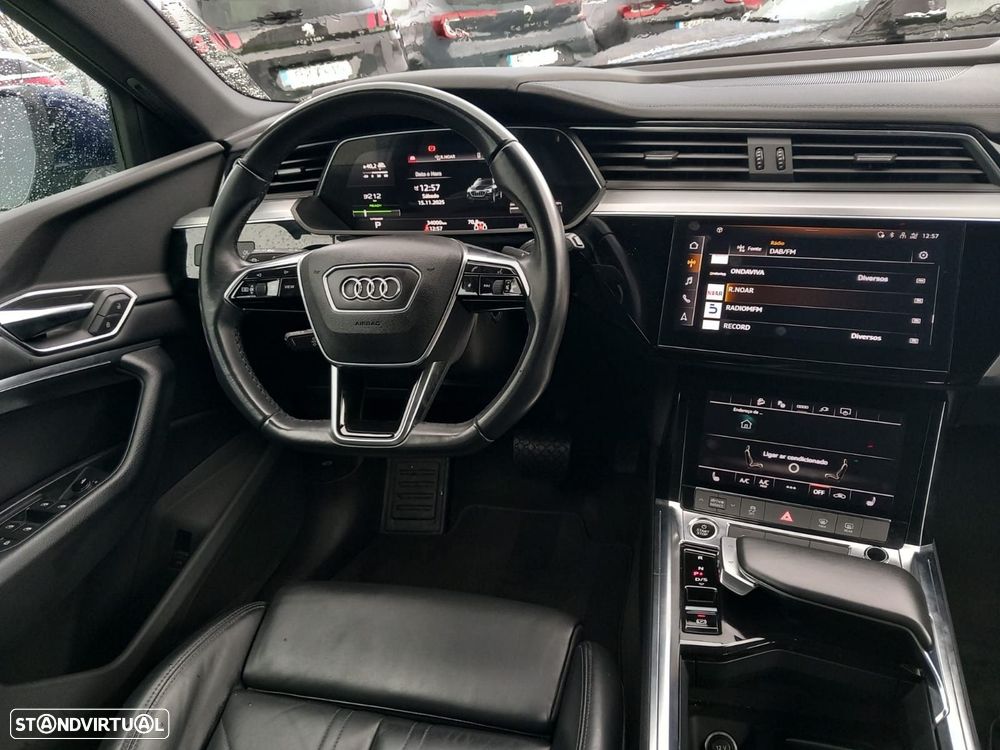 Audi e-tron 55 quattro S line - 13