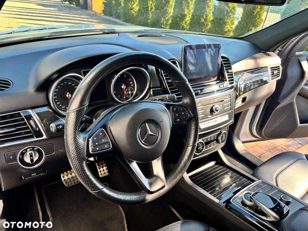 Mercedes-Benz GLE 400 4Matic 9G-TRONIC AMG Line - 17