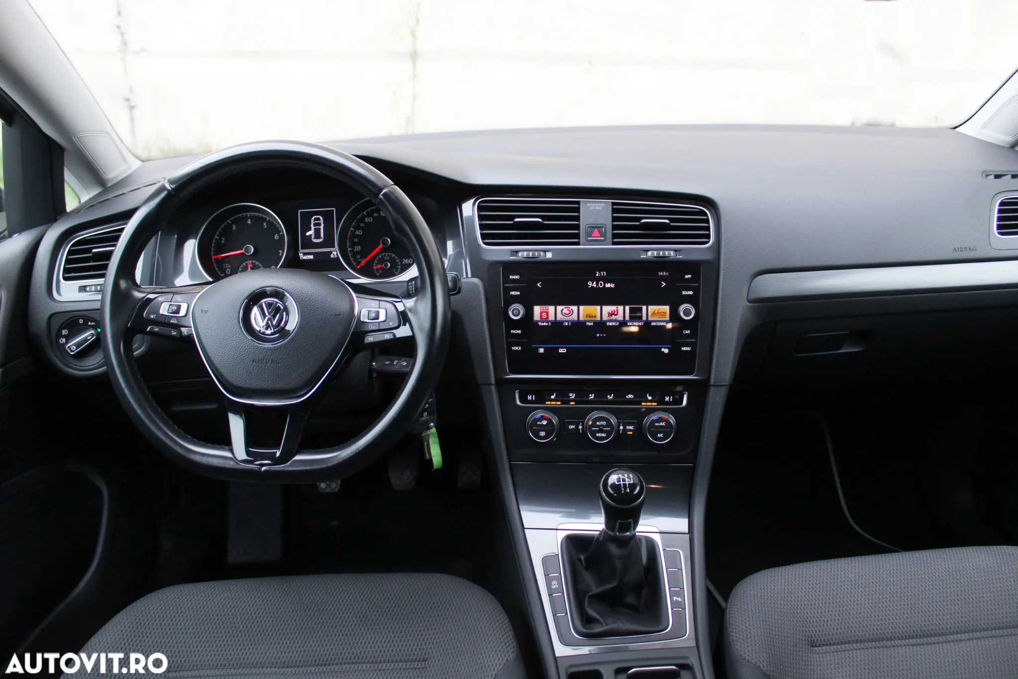 Volkswagen Golf 1.0 TSI OPF - 9