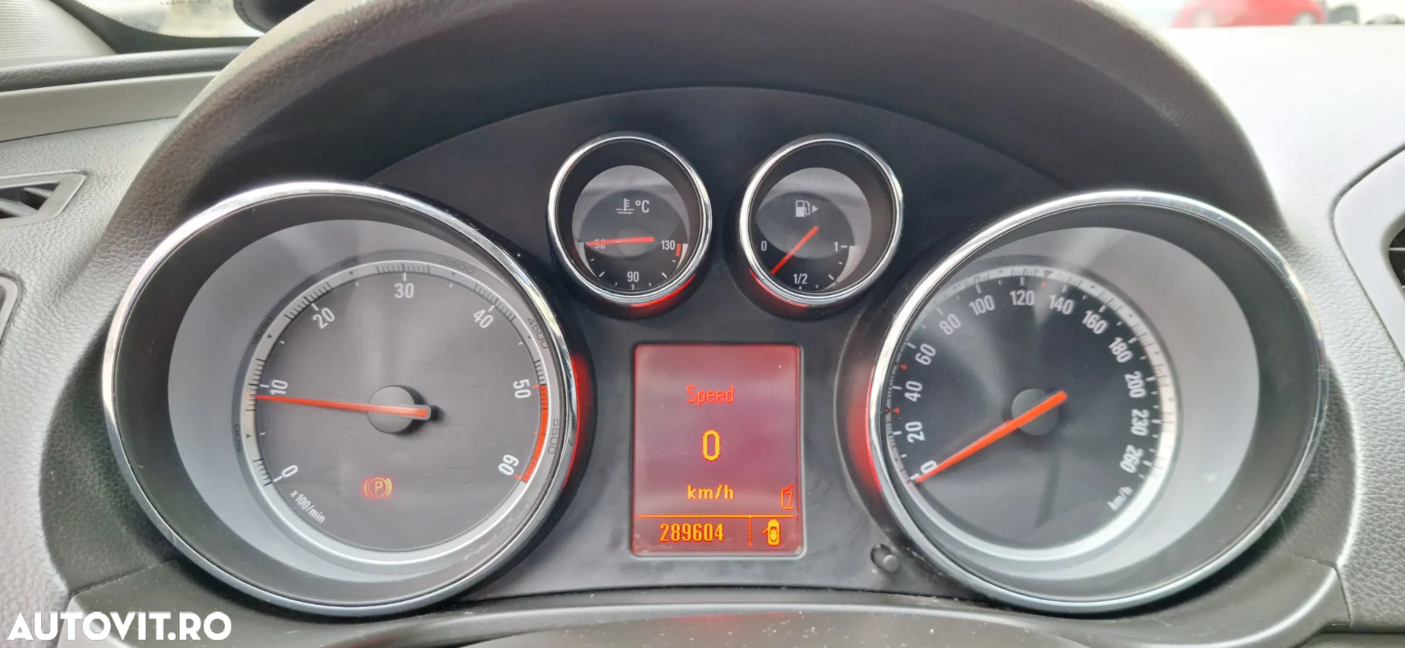 Opel Insignia 2.0 CDTI - 11