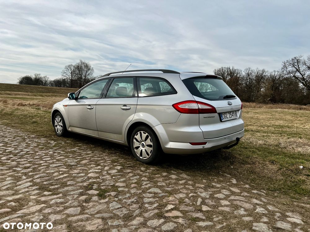 Ford Mondeo 2.0 TDCi Trend - 4
