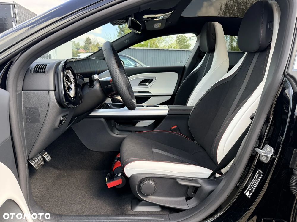 Mercedes-Benz CLA - 18