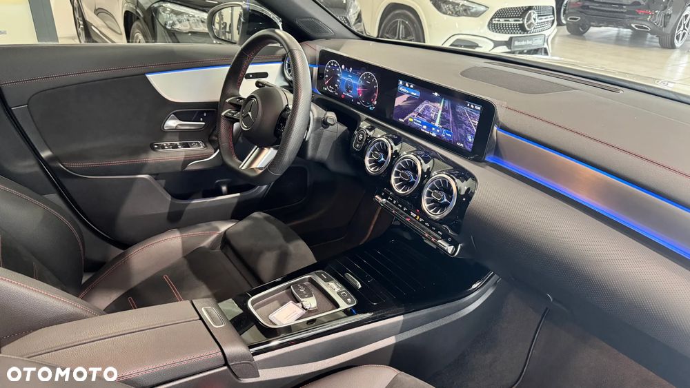 Mercedes-Benz CLA 200 mHEV AMG Line 7G-DCT - 27