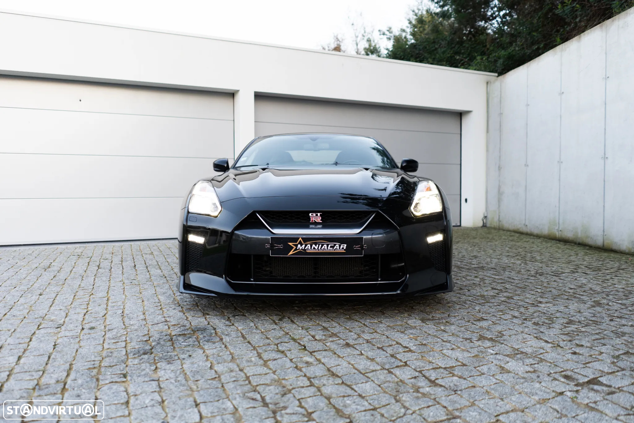 Nissan GT-R 3.8 V6 Black Edition - 2