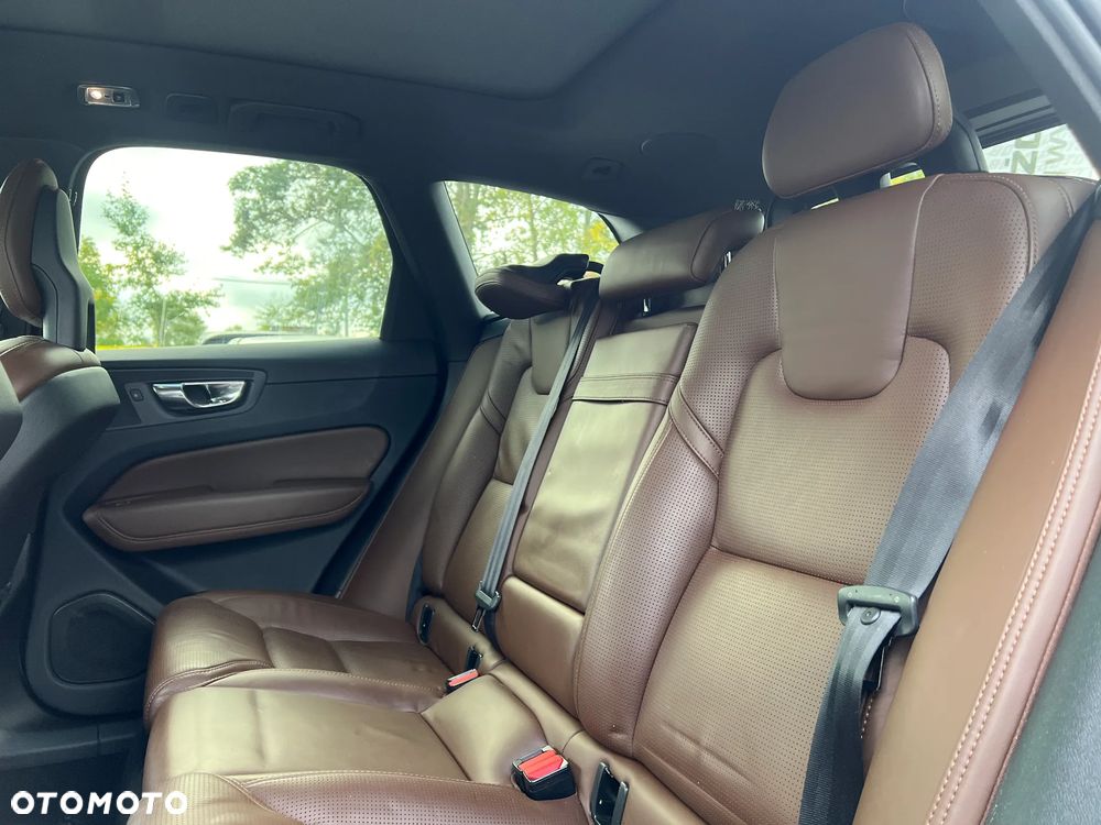 Volvo XC 60 - 24