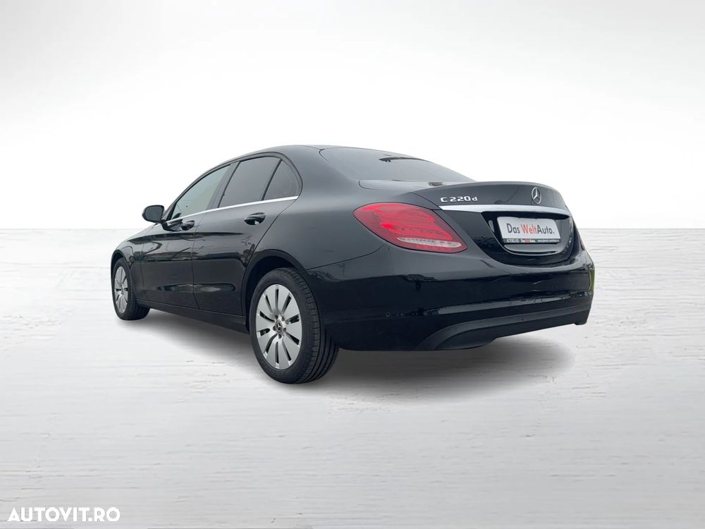 Mercedes-Benz C 220 d 4MATIC Aut. - 4