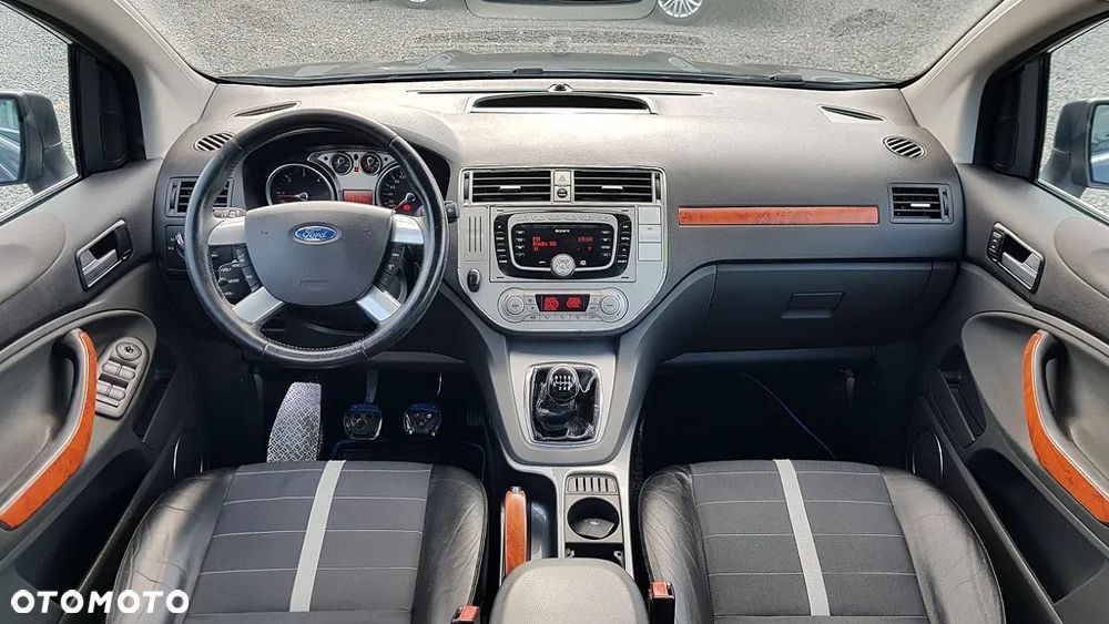 Ford Kuga 2.0 TDCi 4x4 Titanium - 17