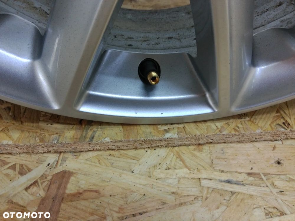 DACIA SANDERO II LOGAN LODGY FELGI ALUMINIOWE 403001563R 403004304R 16" 6.0J ET40 ALUFELGI - 9
