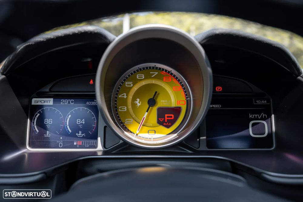 Ferrari Portofino 3.9 Twin-Turbo V8 - 21