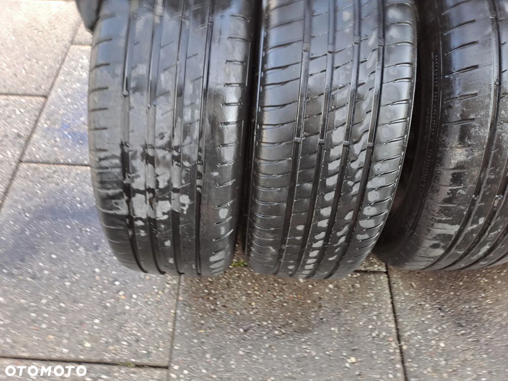 Toyota Corolla Verso komplet felg stalowych z oponami 205/55 R16 5x114,3 - 11