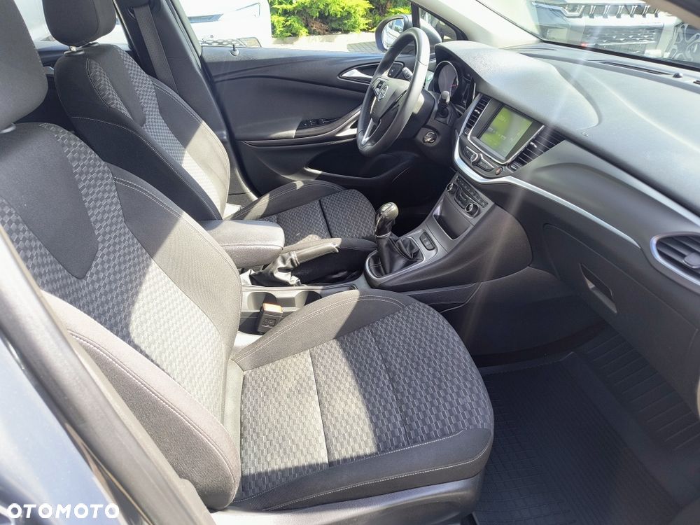 Opel Astra 1.4 T Enjoy S&S - 12