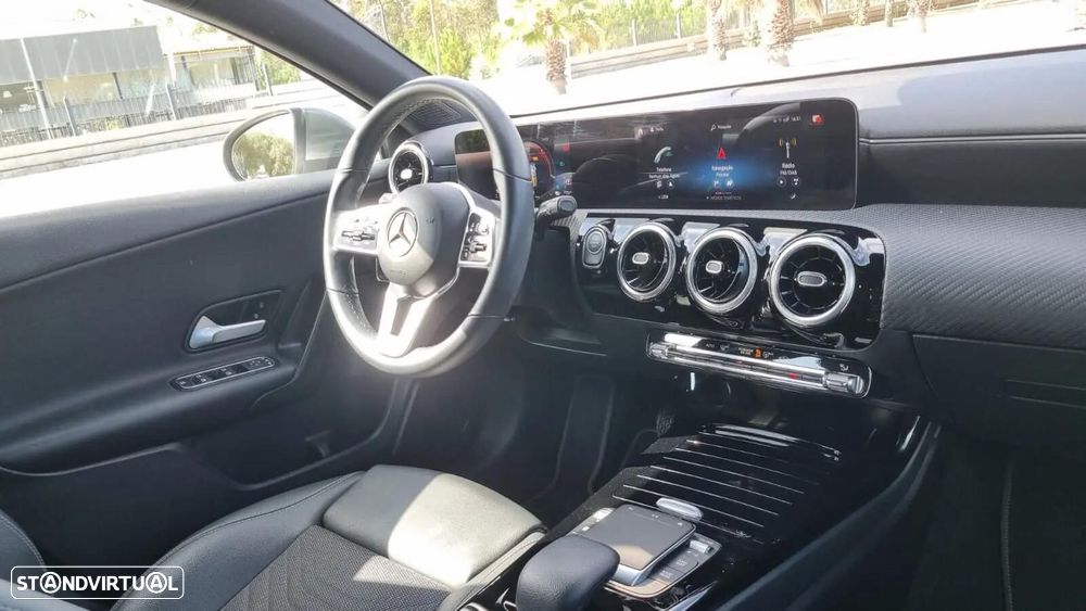 Mercedes-Benz A 250 e Style Plus - 11