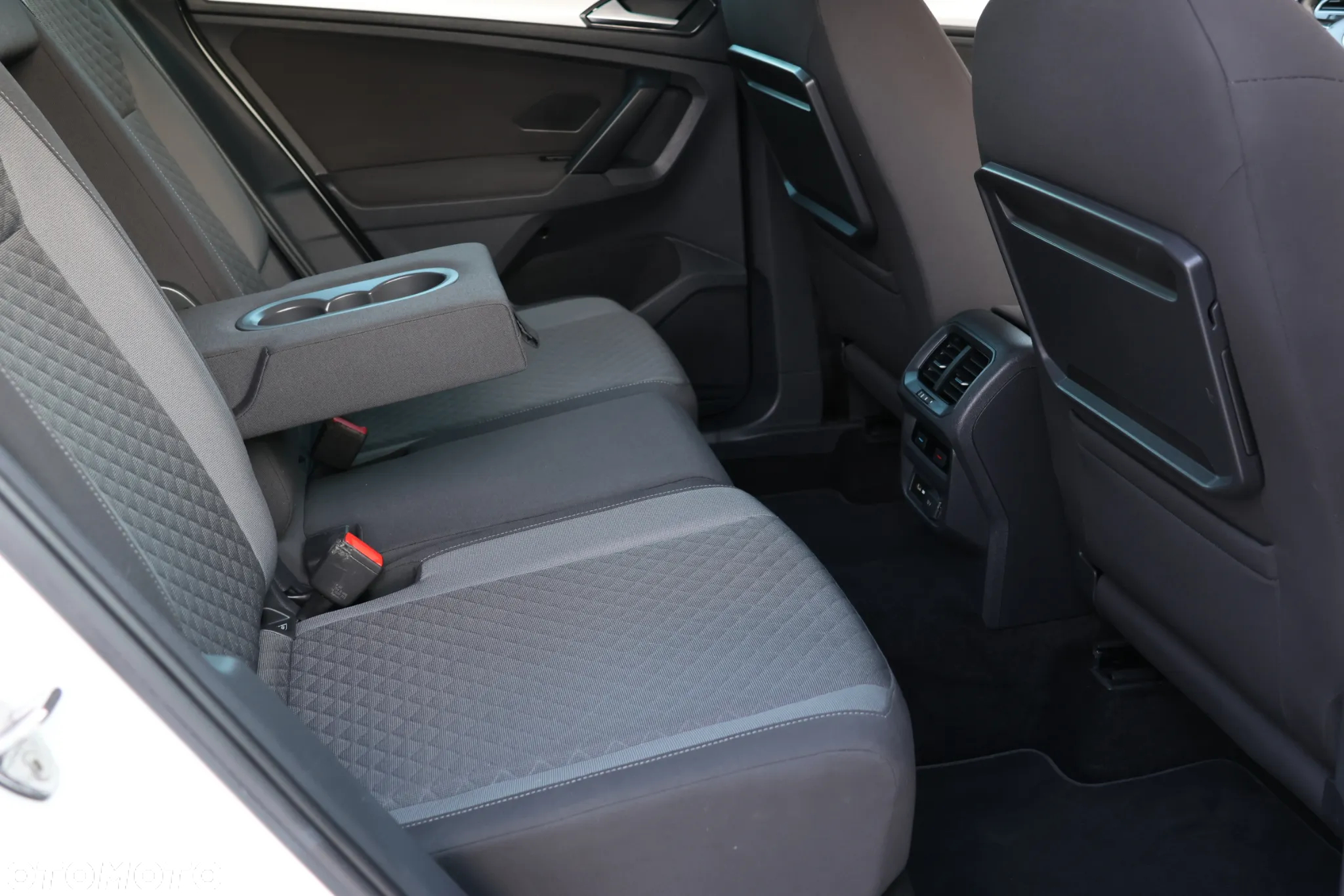 Volkswagen Tiguan 2.0 TDI SCR DSG R-Line - 15