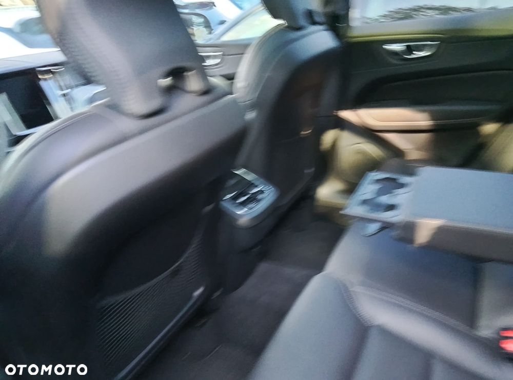 Volvo XC 60 - 22