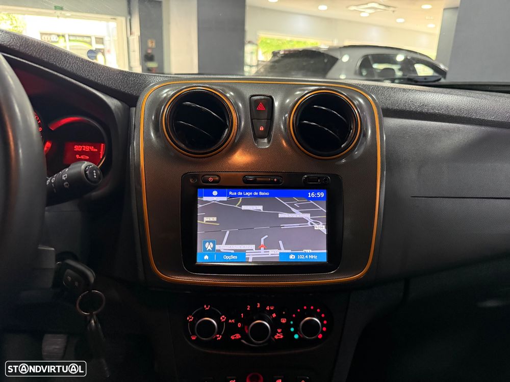 Dacia Sandero 0.9 TCe Stepway - 17