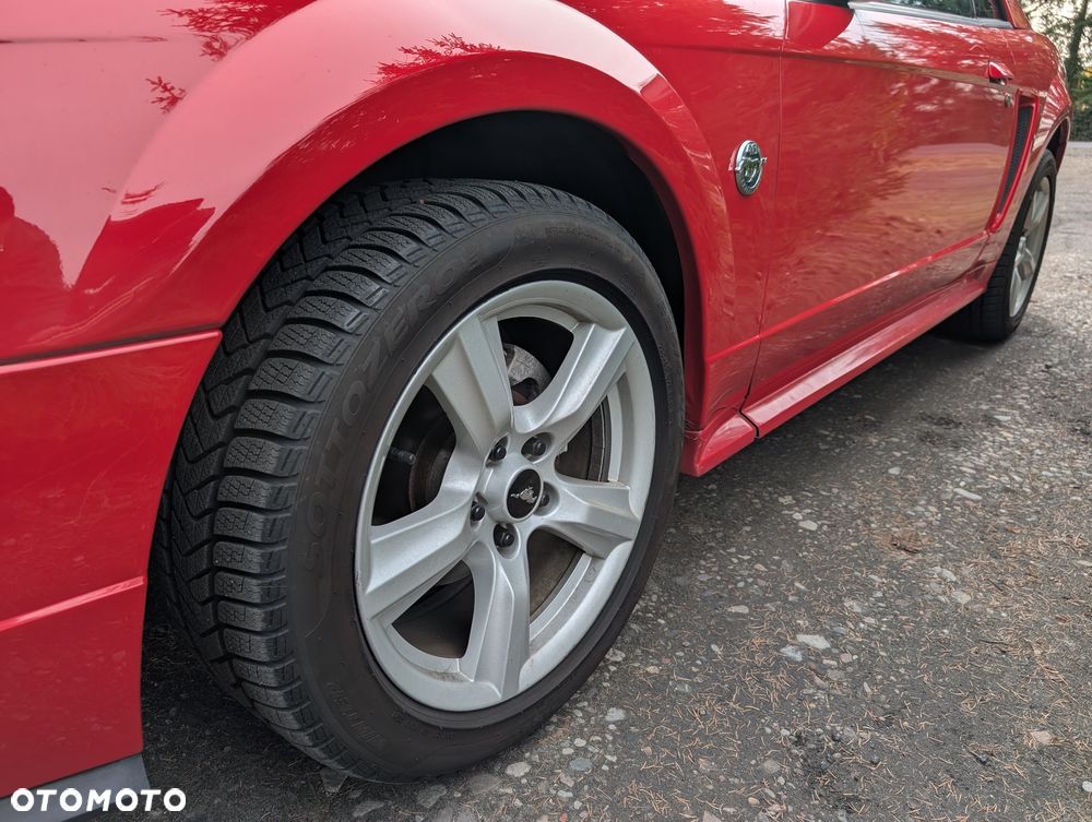 Ford Mustang - 16