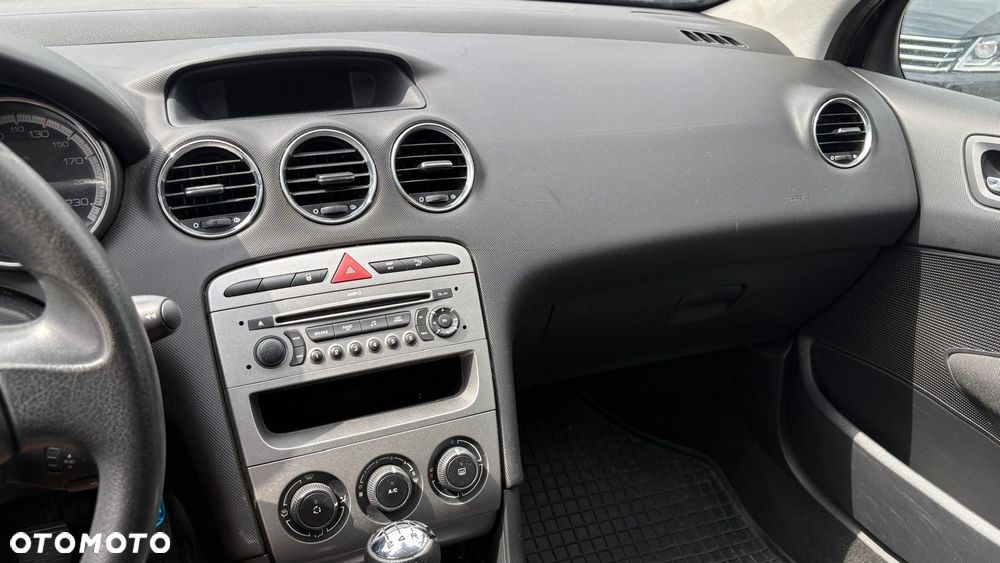 Peugeot 308 120 VTi Style - 8