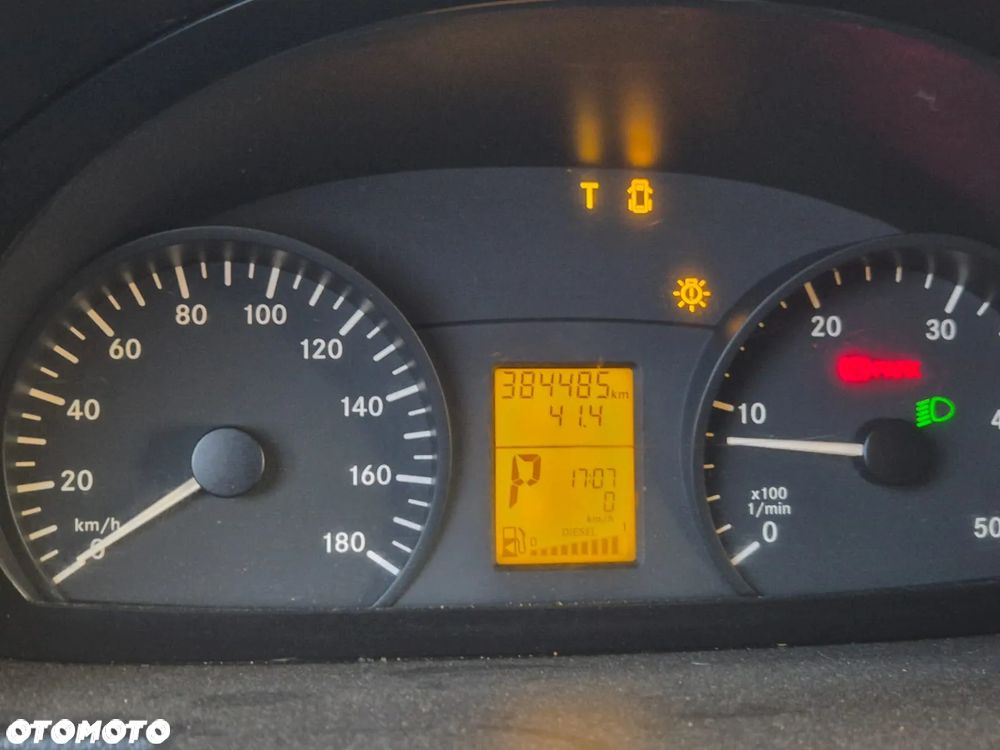 Mercedes-Benz Sprinter - 18