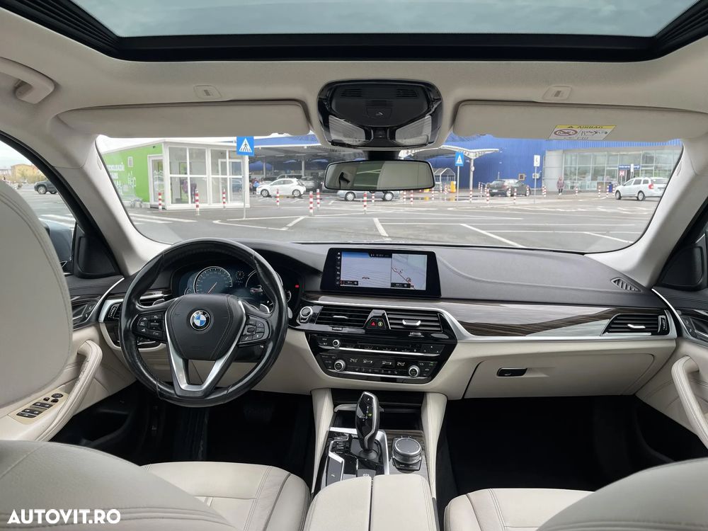 BMW Seria 5 530d xDrive Aut. Luxury Line - 23