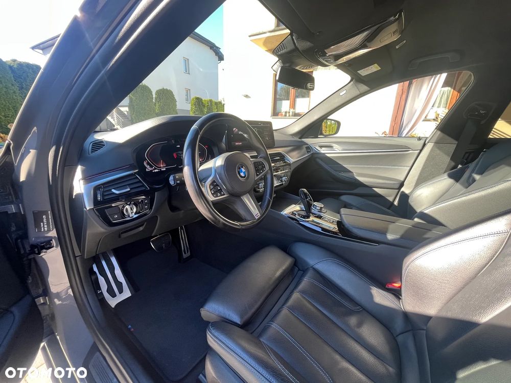 BMW Seria 5 530d M Sport Edition - 9