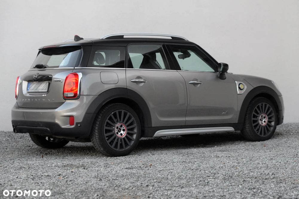 MINI Countryman Cooper SE ALL4 John Cooper Works Trim - 4