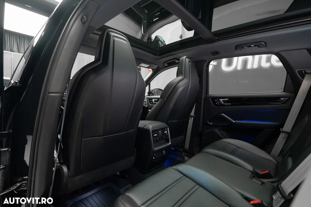 Porsche Cayenne E-Hybrid - 27