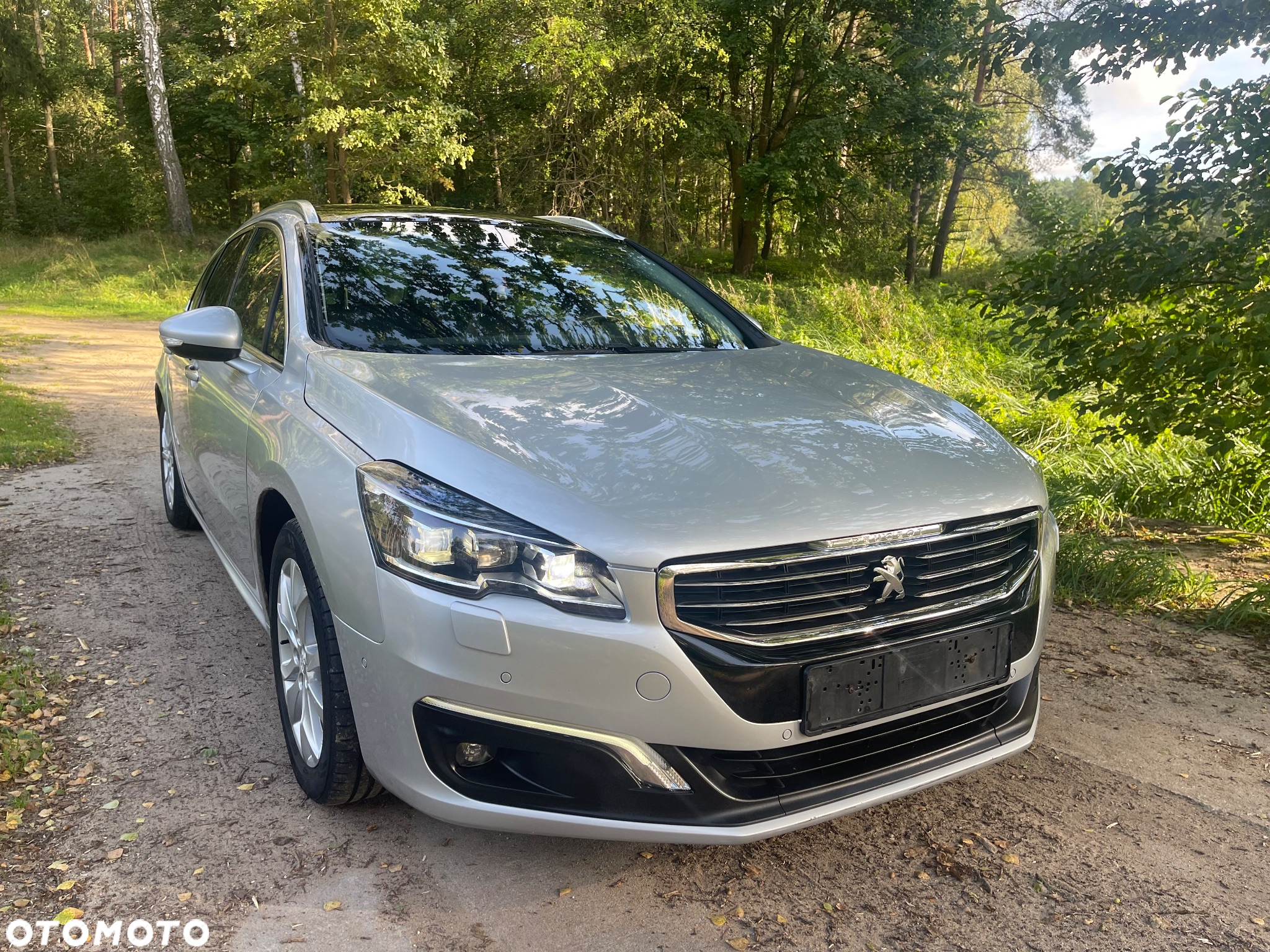 Peugeot 508 SW e-HDi FAP 115 EGS6 Active - 12